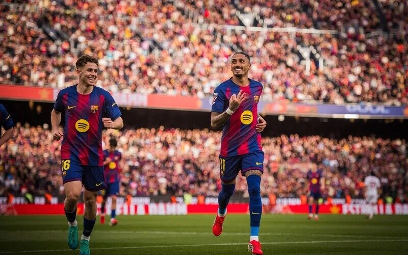Barcelona vs Feyenoord - Sức mạnh quá khủng khiếp của Blaugrana